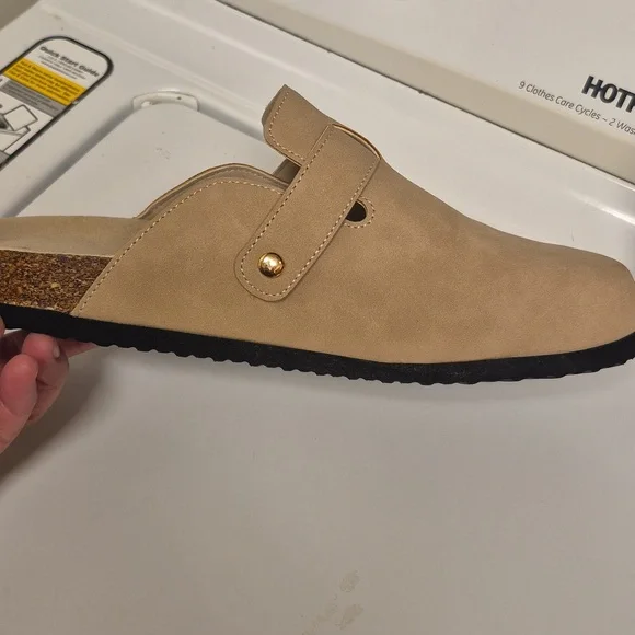 Olivia & Kate Clogs (91/2) Nwt - Picture 5 of 9